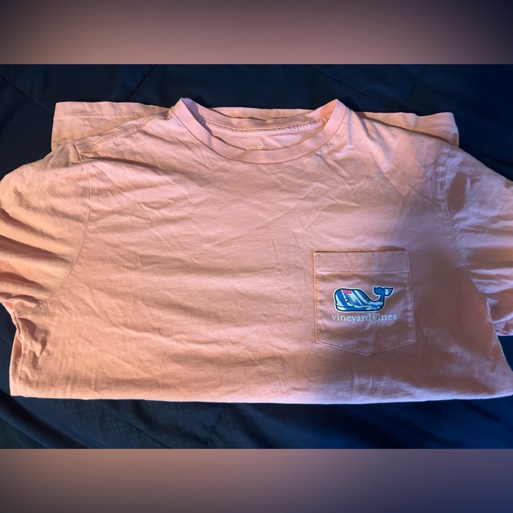 Vineyard vines tshirt size small